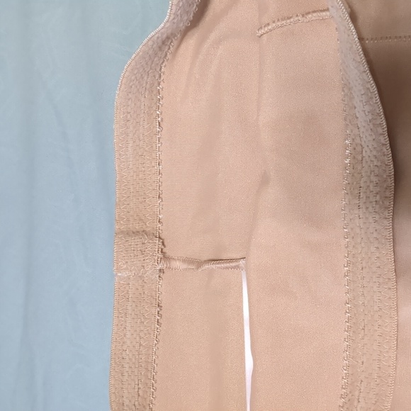 Control under bra shapeware - Picture 4 of 6